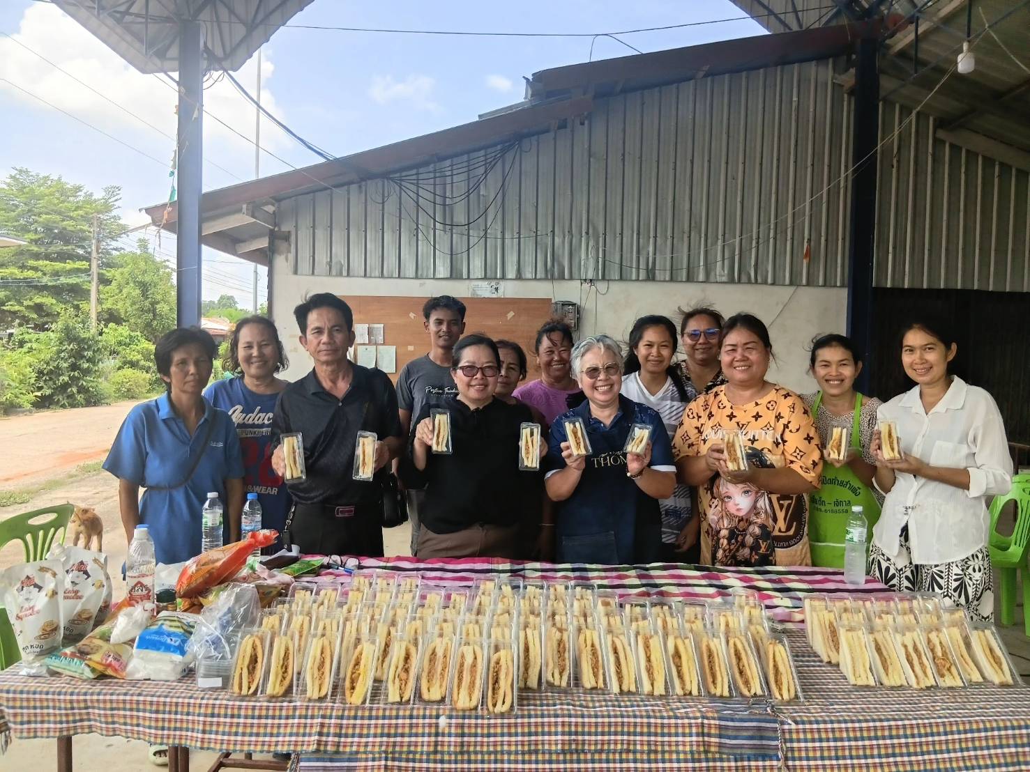 🛶พช.หนองเรือ : ดำเนินโครงการส่งเสริมการออมและพัฒนาทักษะการบริหารจัดการทางการเงินของครอบครัวและชุมชน กิจกรรมส่งเสริมการออมและพัฒนาทักษะทางการเงิน (Financial Literacy) 🛶